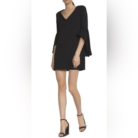 Bailey 44 Avalanche Bell Sleeve Black Ponte Mini Sheath Dress Medium - Picture 1 of 10